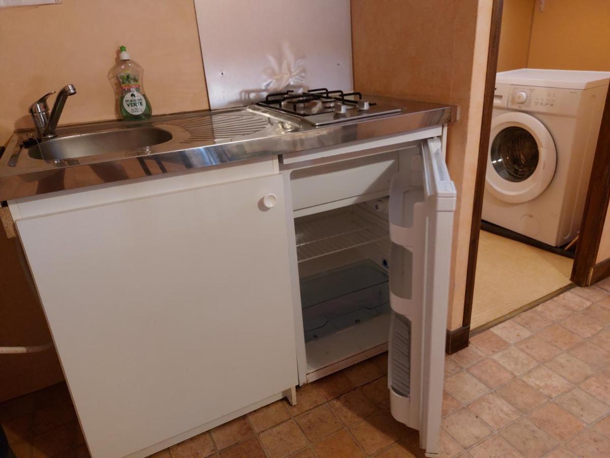 Chambre Familiale Treignac エクステリア 写真